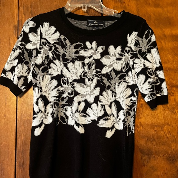 Seven Manor Sweaters - Seven Manor Black & White Floral Crewneck Sweater